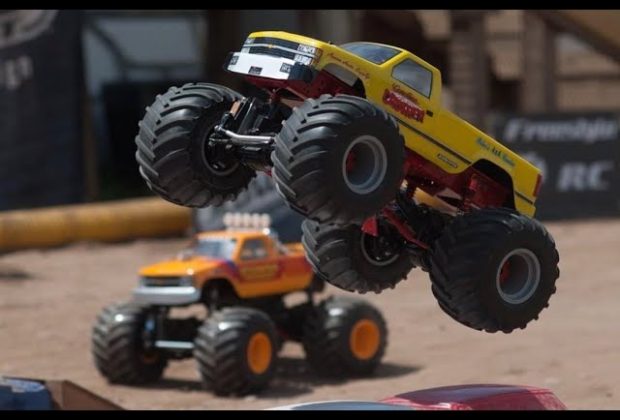 RC Monster Truck Challenge - 2022 Retro Renegades Thunder Drags